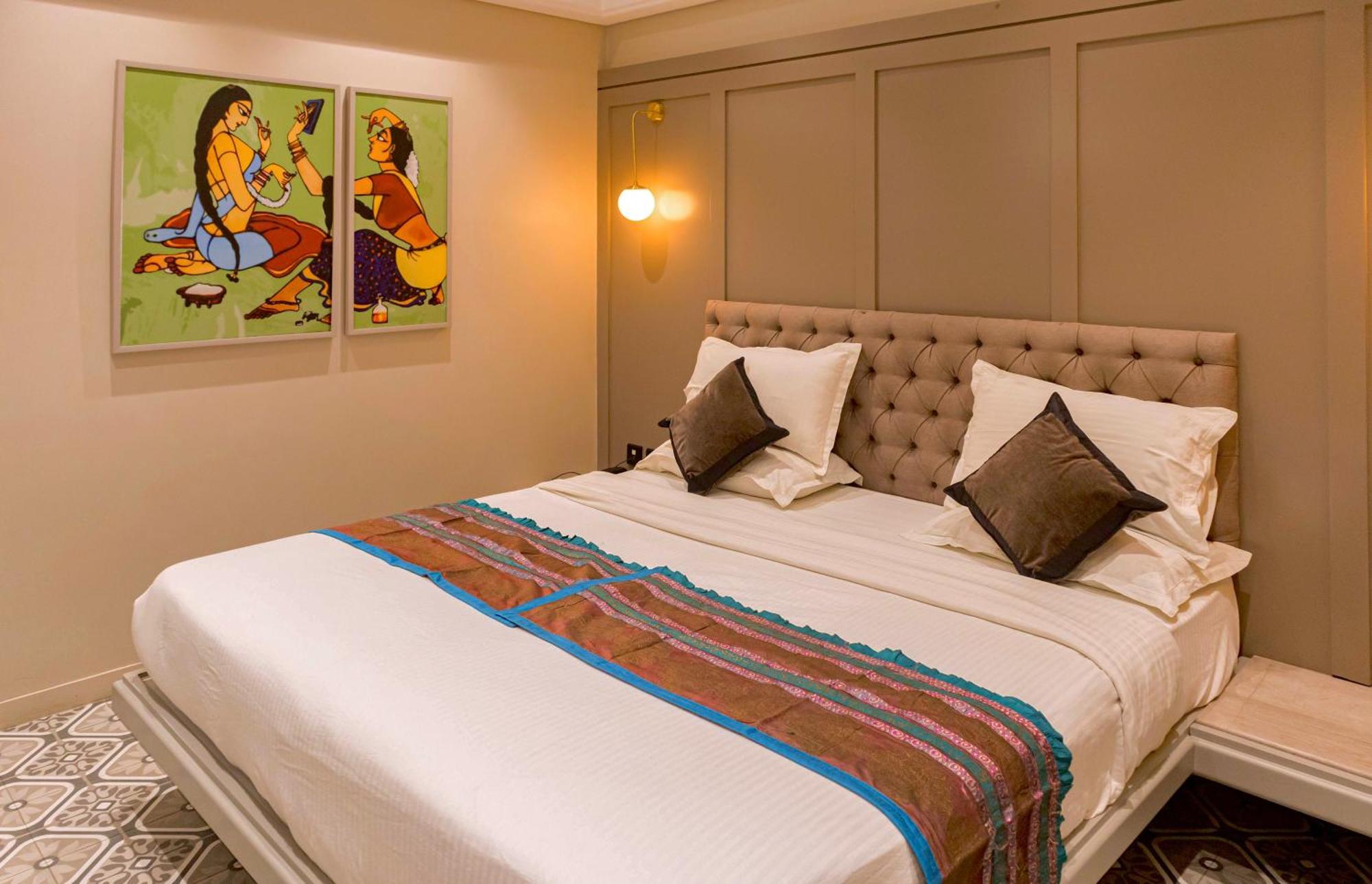 Hotel The 12th Square Saltlake Kolkata