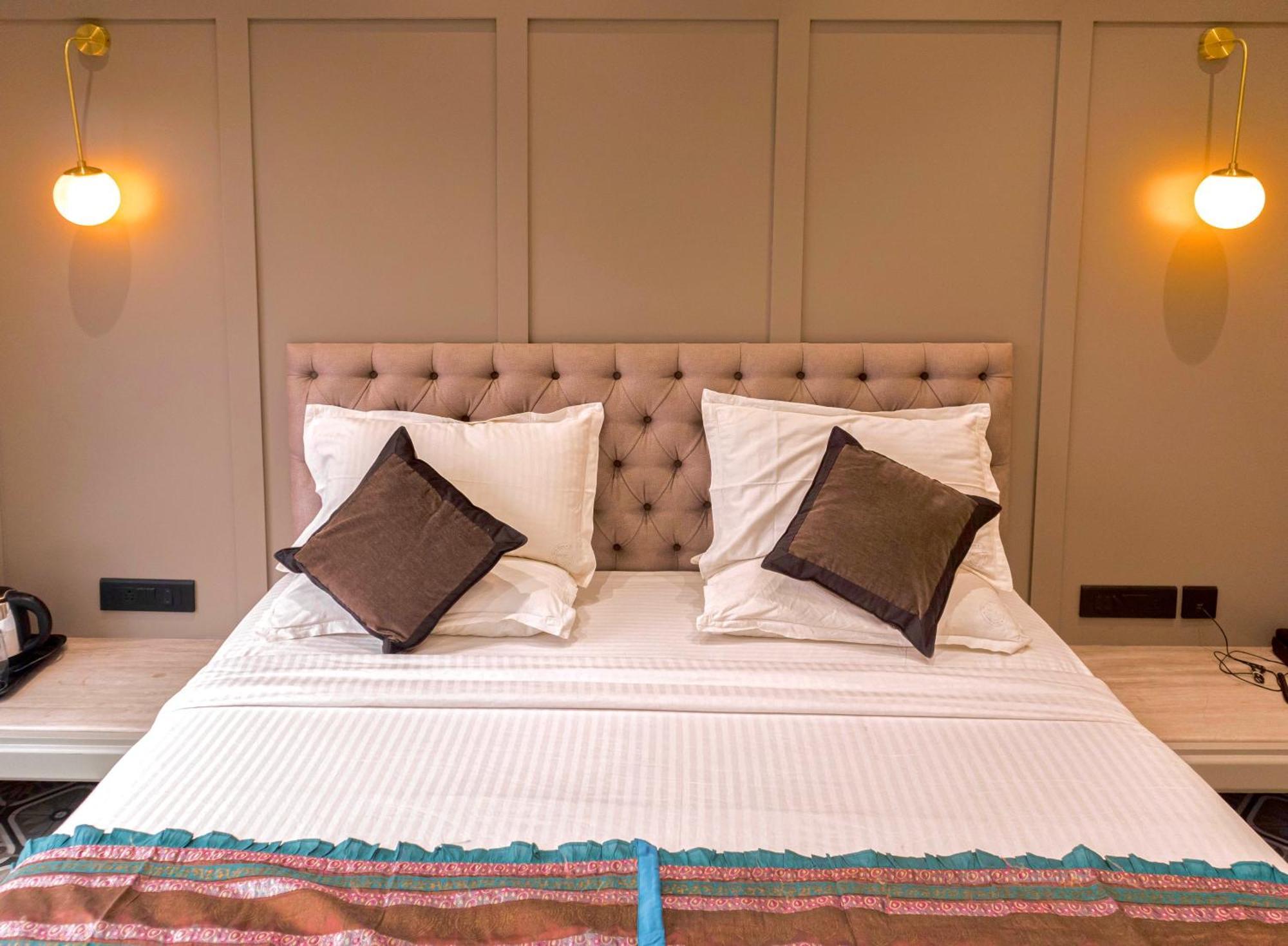 The 12th Square Saltlake 3* Kolkata